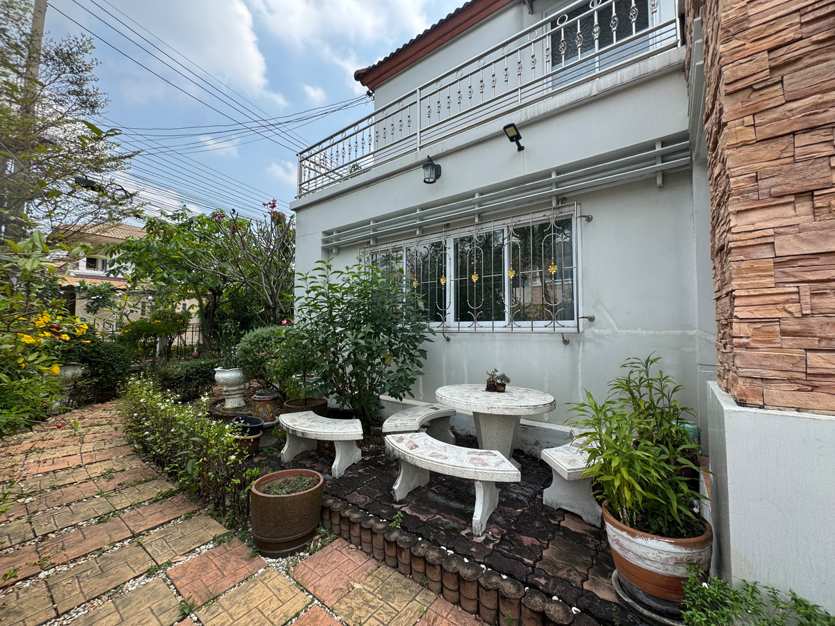 โฮมออฟฟิศเอกชัย บางบอน : สวนขนาดใหญ่และสำนักงานหรูหราชั้น 1 | บ้านเดี่ยว 4 ห้องนอน หมู่บ้านธวัชพงศ์ บางบอน5 | สามารถจดทะเบียนบริษัทได้