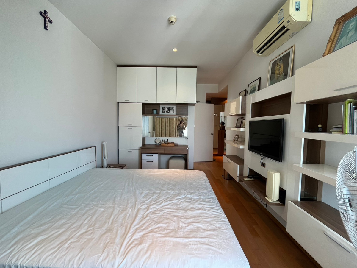 For SaleCondoRatchathewi,Phayathai : Luxury condo Villa Rachatewi 2 bedrooms near BTS RatchathewiSpacious area of 87 sq.m. Price 14.5 million THB with complete facilities!