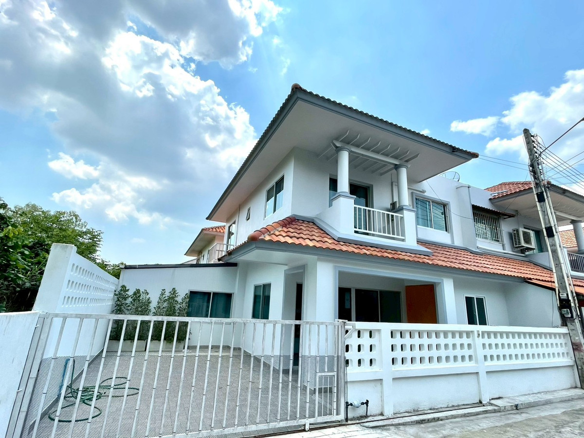 For SaleHousePattaya, Bangsaen, Chonburi : Happy Place Village / 5 Bedrooms (FOR SALE), Happy Place Village / 5 Bedrooms (FOR SALE) BEWN107