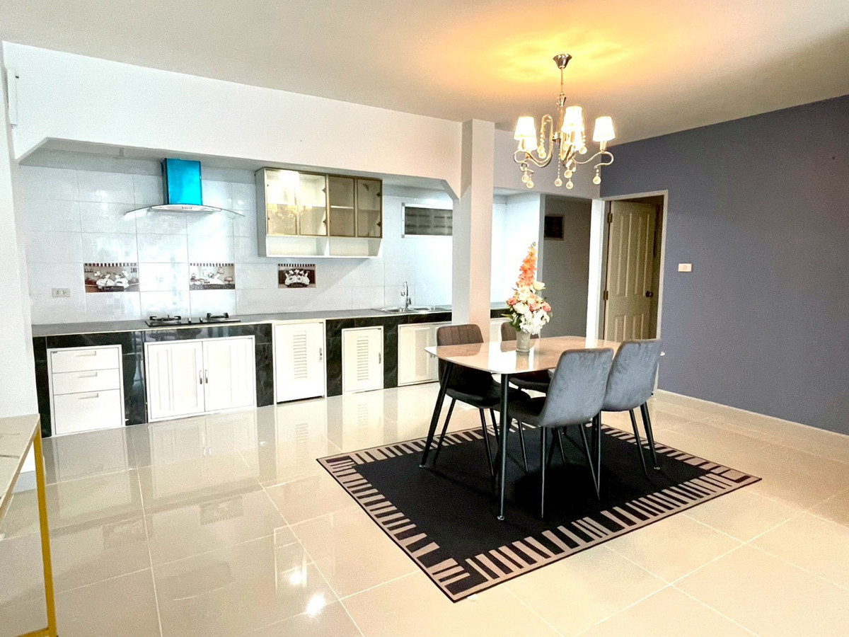 For SaleHousePattaya, Bangsaen, Chonburi : Happy Place Village / 5 Bedrooms (FOR SALE), Happy Place Village / 5 Bedrooms (FOR SALE) BEWN107