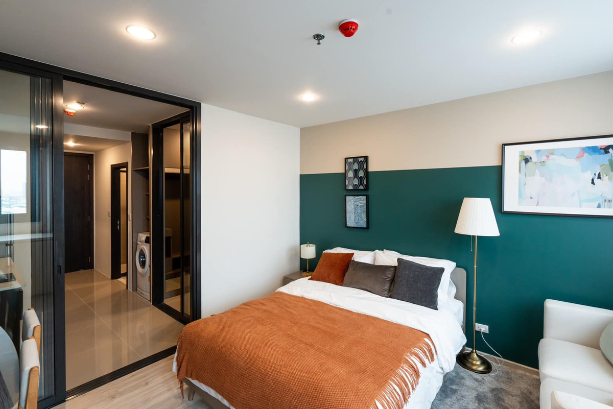 For RentCondoRatchadapisek, Huaikwang, Suttisan : Condo XT Huai Khwang 1 bedroom 17,000 THB/month. Close to MRT, easy to travel!Ready to move in, near shopping malls-markets-hospitals, all conveniences!