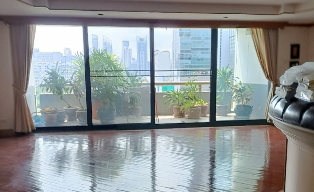 For SaleCondoWitthayu, Chidlom, Langsuan, Ploenchit : Somkid Gardens Condo for Sale