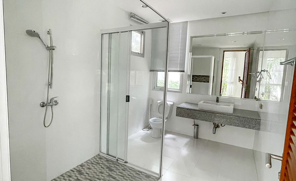 ขายบ้านนนทบุรี บางใหญ่ บางบัวทอง : 🔥ขายด่วน! บ้านสุดหรู พร้อมสระว่ายน้ำ Nichada Park (5+1 ห้องนอน 8 ห้องน้ำ)