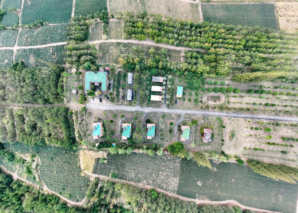 ขายกิจการโรงแรม & กิจการอพาร์ตเมนต์หัวหิน ประจวบคีรีขันธ์ : ขายรีสอร์ทและร้านอาหาร สโนว์แซนด์วิว 360 องศา เนื้อที่ 42 ไร่ 32 ตารางวา ตำบลห้วยทราย อำเภอเมือง จังหวัดประจวบคีรีขันธ์