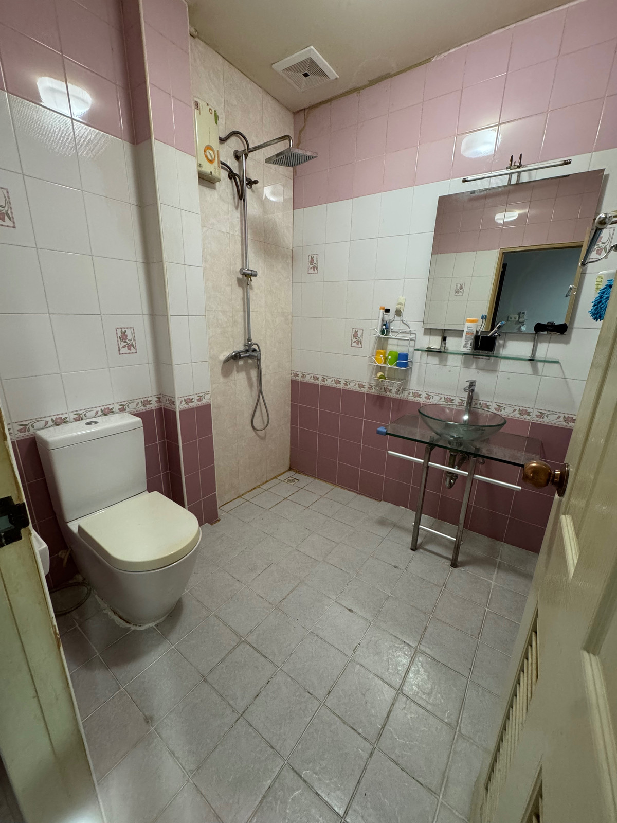 Home OfficeEakachai, Bang Bon : Massive Garden & 1st Floor Luxury Office | 5BR Detached House in Thawatphong Village BangBon5 | Luxuriously Furnished