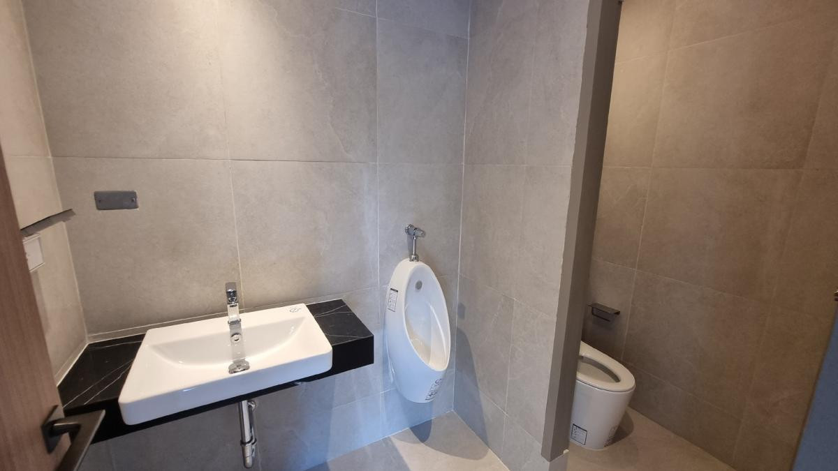 ให้เช่าร้านค้า/ตลาดนัดสุขุมวิท อโศก ทองหล่อ : พร้อมพงษ์  ให้เช่าพื้นที่ทำร้าน รับทุกธุรกิจที่ถูกกฎหมาย 70 ตารางเมตร (มีอีกหลายยูนิตในสุขุมวิทให้เลือก)