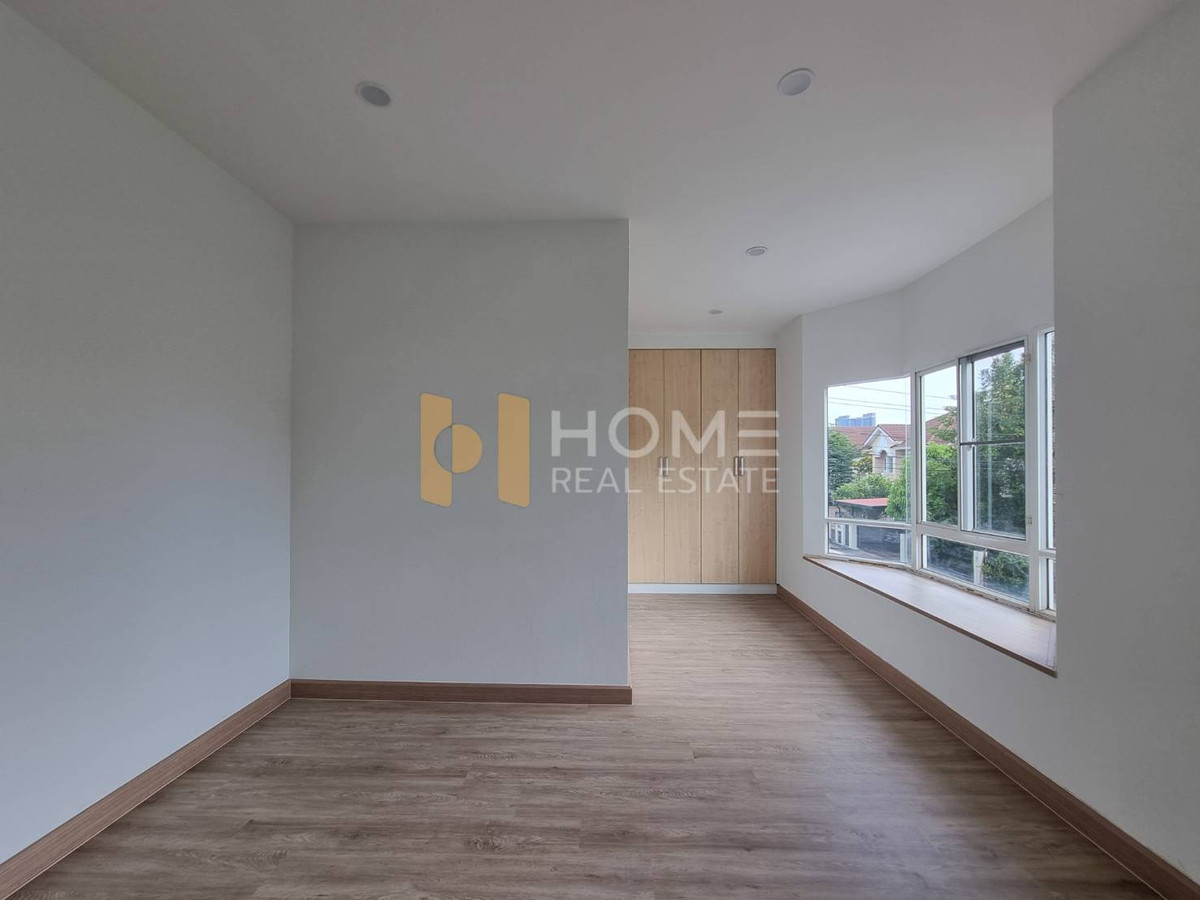 ขายบ้านพระราม 5 ราชพฤกษ์ บางกรวย : รีโนเวทใหม่ หลังมุม บ้านเลขที่สวย ✨ เพอร์เฟค เพลส รัตนาธิเบศร์ / 3 ห้องนอน (ขาย), Perfect Place Rattanathibet / 3 Bedrooms (FOR SALE) AOM074