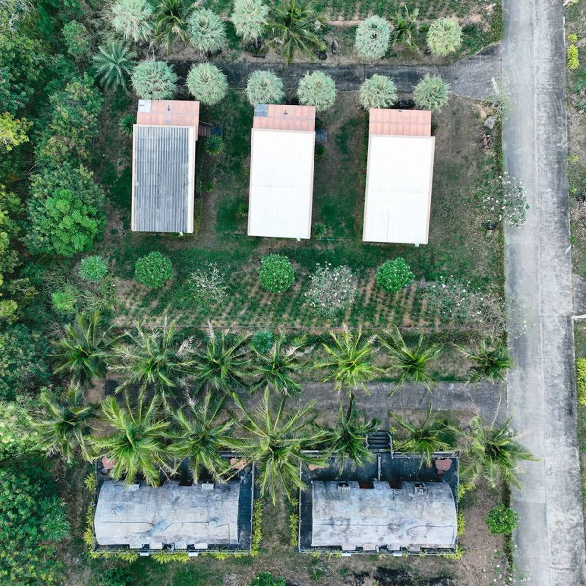 ขายกิจการโรงแรม & กิจการอพาร์ตเมนต์หัวหิน ประจวบคีรีขันธ์ : ขายรีสอร์ทและร้านอาหาร สโนว์แซนด์วิว 360 องศา เนื้อที่ 42 ไร่ 32 ตารางวา ตำบลห้วยทราย อำเภอเมือง จังหวัดประจวบคีรีขันธ์