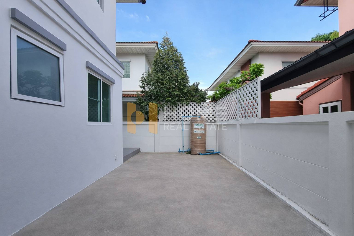 ขายบ้านพระราม 5 ราชพฤกษ์ บางกรวย : รีโนเวทใหม่ หลังมุม บ้านเลขที่สวย ✨ เพอร์เฟค เพลส รัตนาธิเบศร์ / 3 ห้องนอน (ขาย), Perfect Place Rattanathibet / 3 Bedrooms (FOR SALE) AOM074