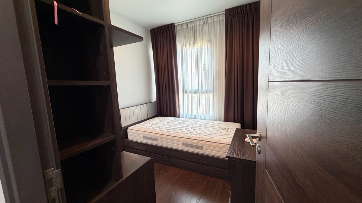 For RentCondoSukhumvit, Asoke, Thonglor : C Ekkamai, 2 bedrooms, ready to move in.