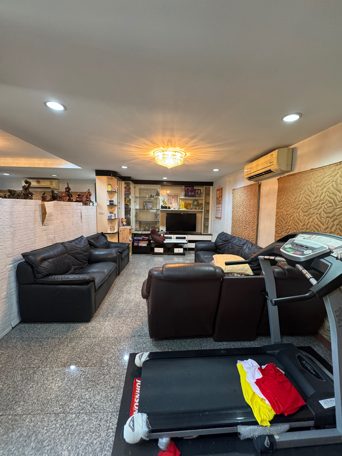 Home OfficeEakachai, Bang Bon : Massive Garden & 1st Floor Luxury Office | 5BR Detached House in Thawatphong Village BangBon5 | Luxuriously Furnished