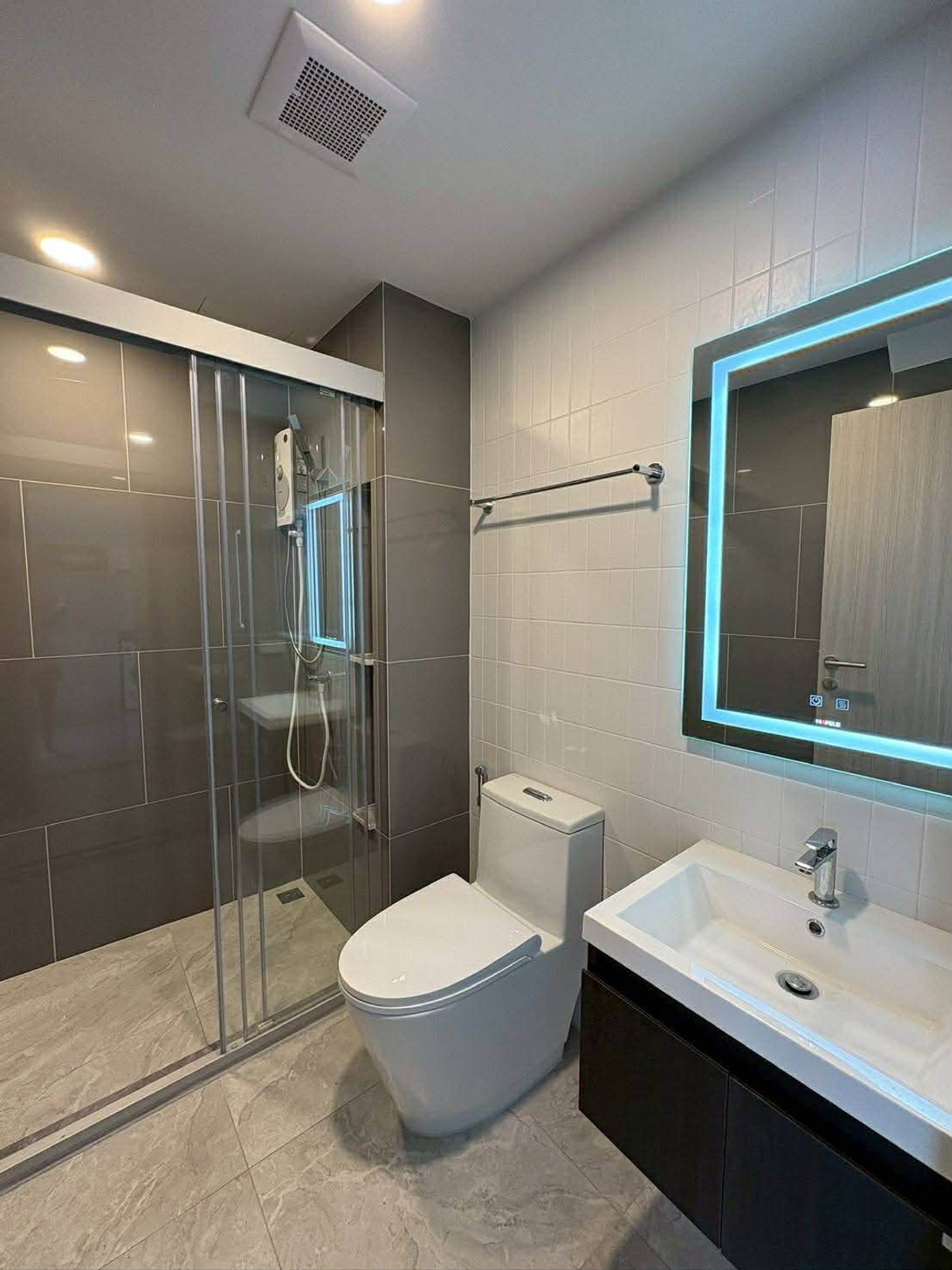 For RentCondoOnnut, Udomsuk : For rent ESQUE Sukhumvit 101/1 (ESQUE SUKHUMVIT 101/1)