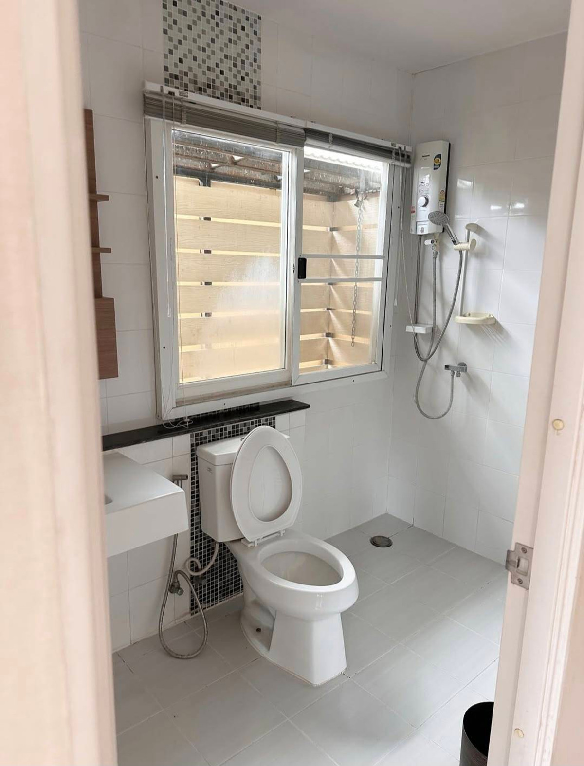 ให้เช่าบ้านบางแค เพชรเกษม : ให้เช่าบ้าน หมู่บ้าน พฤกษา ซิรีนีตี้ 1 ซอยเพชรเกษม81 (ถนนมาเจริญ) บ้านเดี่ยว 2 ชั้น  ขนาด 45 ตารางวา 3ห้องนอน 2ห้องน้ำ บ้านสวย พร้อมเข้าอยู่