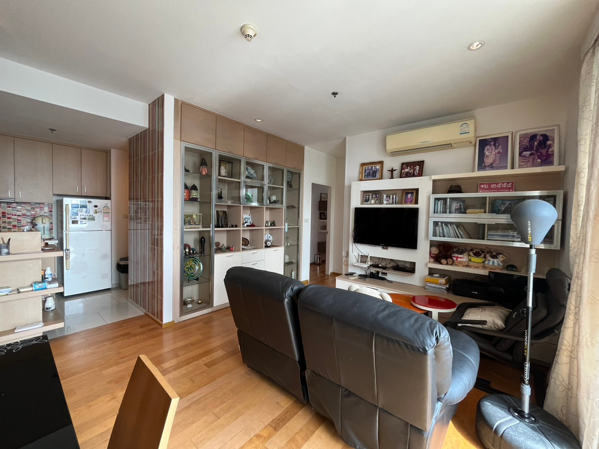 For SaleCondoRatchathewi,Phayathai : Luxury condo Villa Rachatewi 2 bedrooms near BTS RatchathewiSpacious area of 87 sq.m. Price 14.5 million THB with complete facilities!