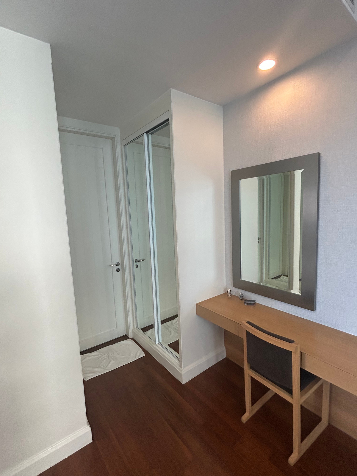 ให้เช่าคอนโดวิทยุ ชิดลม หลังสวน : ให้เช่าคอนโดหรู Q Langsuan 2 ห้องนอน 113.53 ตร.ม. วิวสูง ใกล้ BTS ชิดลม | 100,000 บาท/เดือน