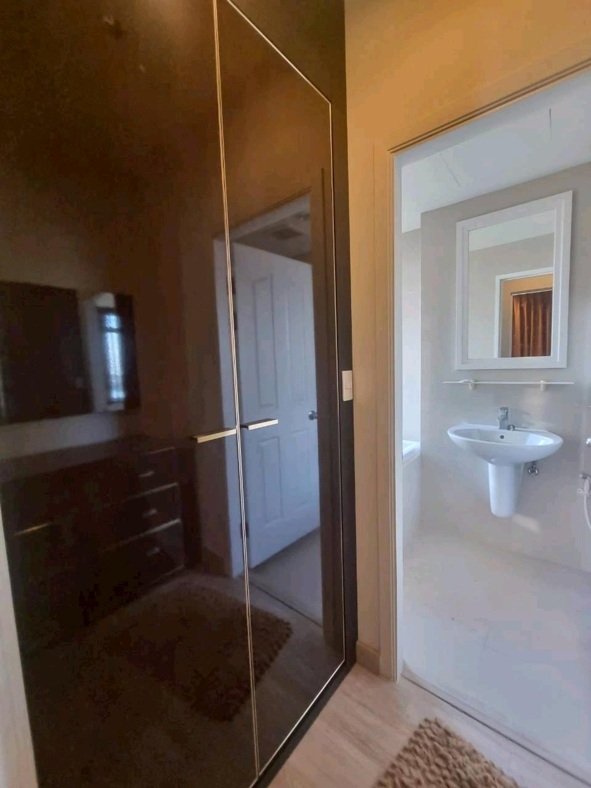 For RentCondoRattanathibet, Sanambinna : Condo for rent, 2 bedrooms, Condo Manor Sanambinnam, Nonthaburi