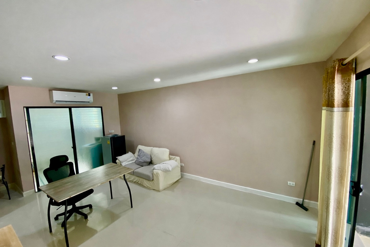 ให้เช่าทาวน์โฮมรามคำแหง หัวหมาก : ให้เช่า ทาวน์โฮม 3 ชั้น (หลังมุม) บ้านกลางเมือง พระราม 9–รามคำแหง | เฟอร์นิเจอร์ครบ พร้อมเข้าอยู่ | ทำเล Town in Town