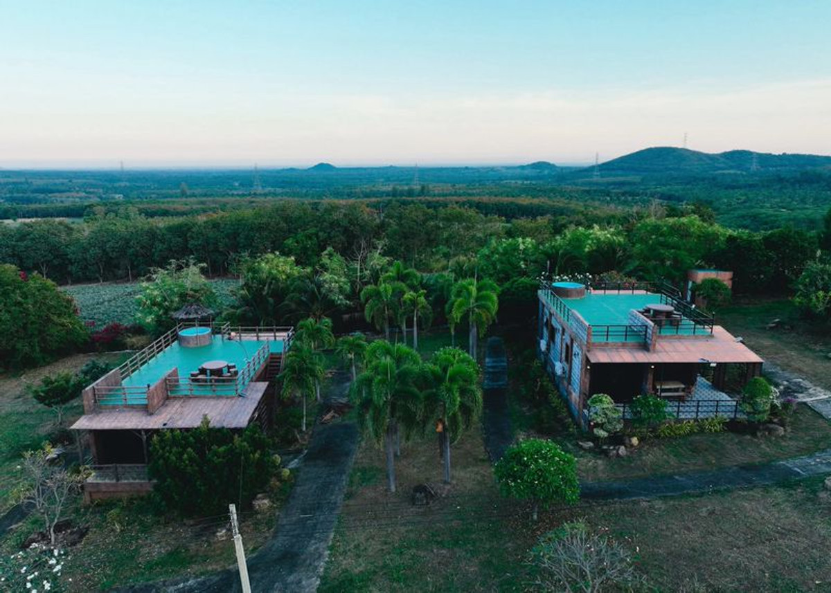 ขายกิจการโรงแรม & กิจการอพาร์ตเมนต์หัวหิน ประจวบคีรีขันธ์ : ขายรีสอร์ทและร้านอาหาร สโนว์แซนด์วิว 360 องศา เนื้อที่ 42 ไร่ 32 ตารางวา ตำบลห้วยทราย อำเภอเมือง จังหวัดประจวบคีรีขันธ์