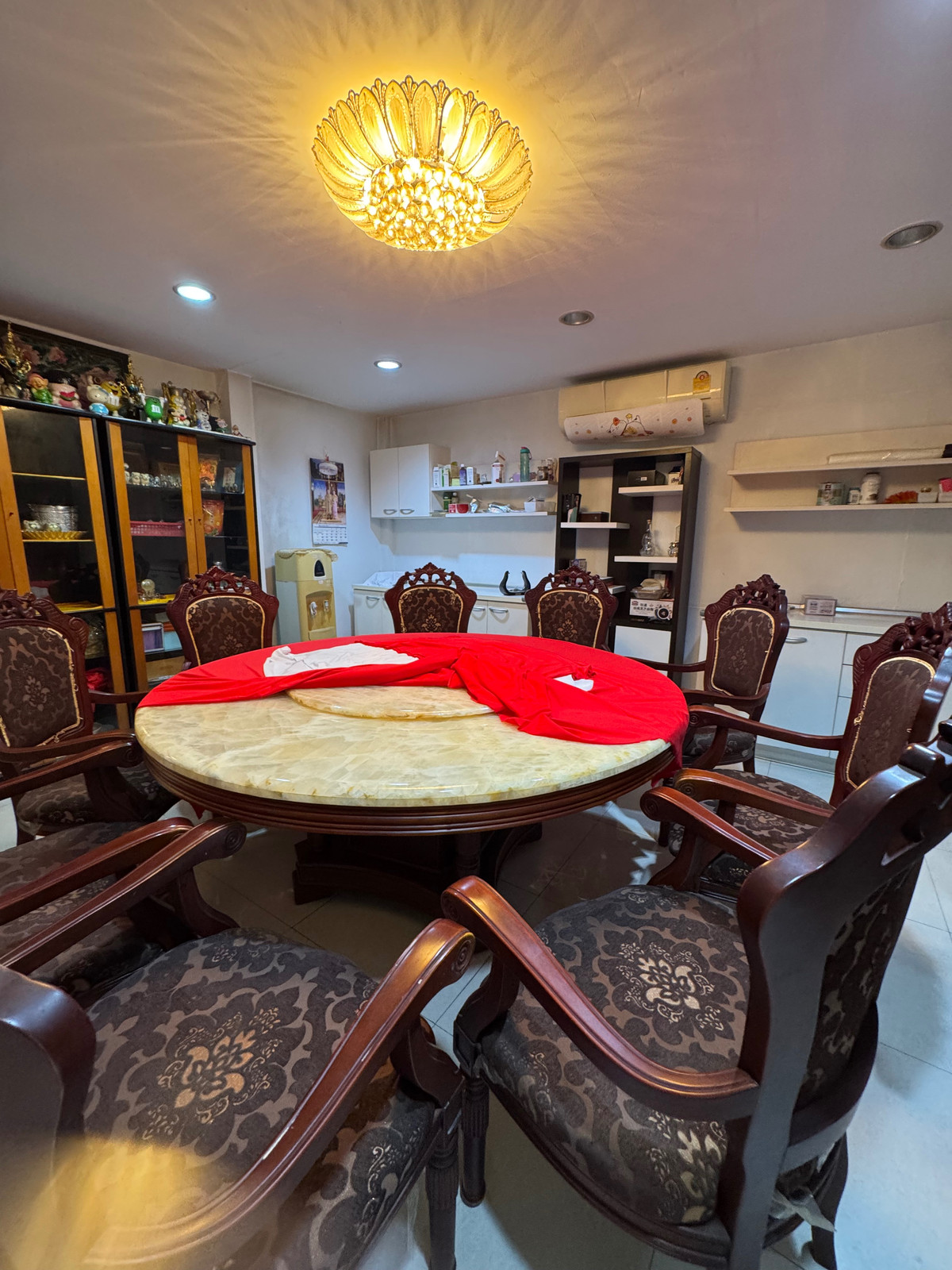 Home OfficeEakachai, Bang Bon : Massive Garden & 1st Floor Luxury Office | 5BR Detached House in Thawatphong Village BangBon5 | Luxuriously Furnished