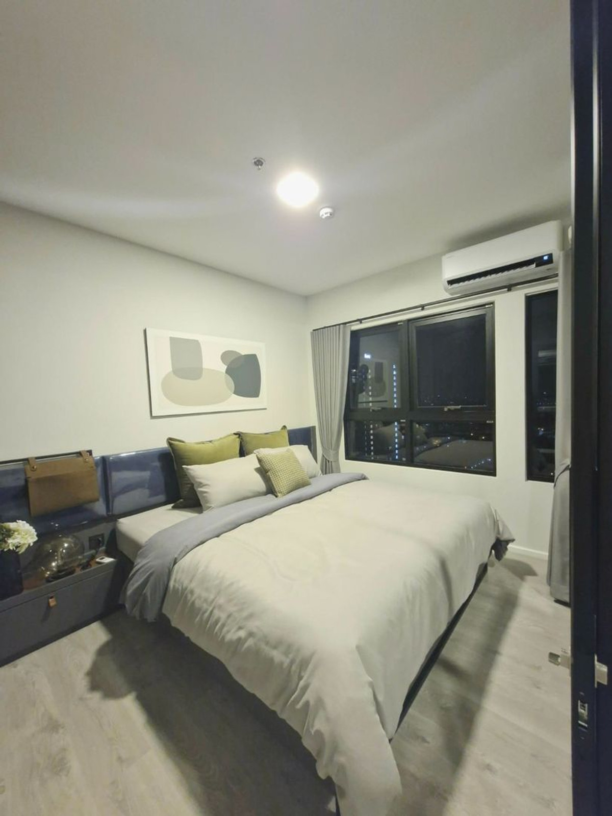 For RentCondoBang kae, Phetkasem : For rent: The KEY MRT Phetkasem 48, 27th floor.