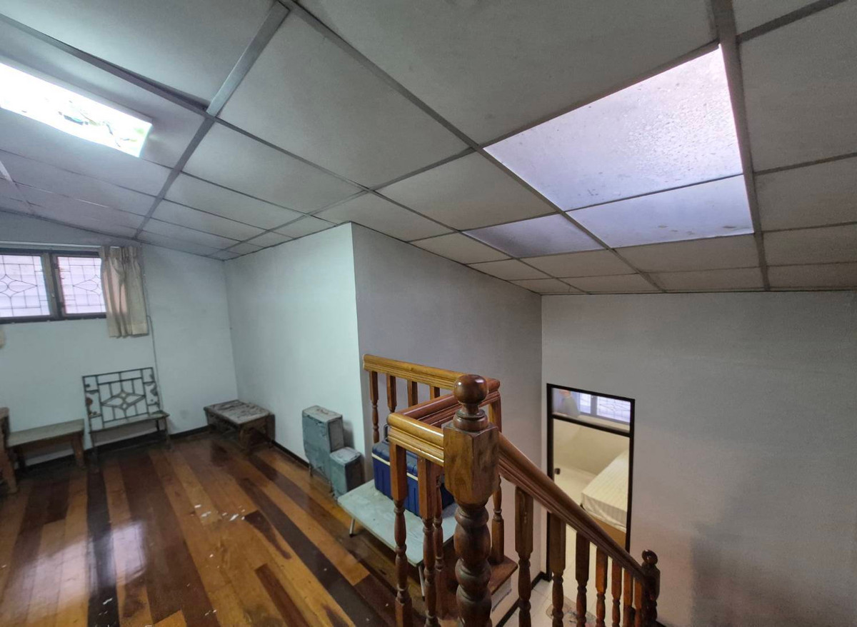 For SaleTownhomePinklao, Charansanitwong : "Looking for a house in Ratchaphruek with a budget of less than 3 million baht, get a lot of space. Only after this!! ”