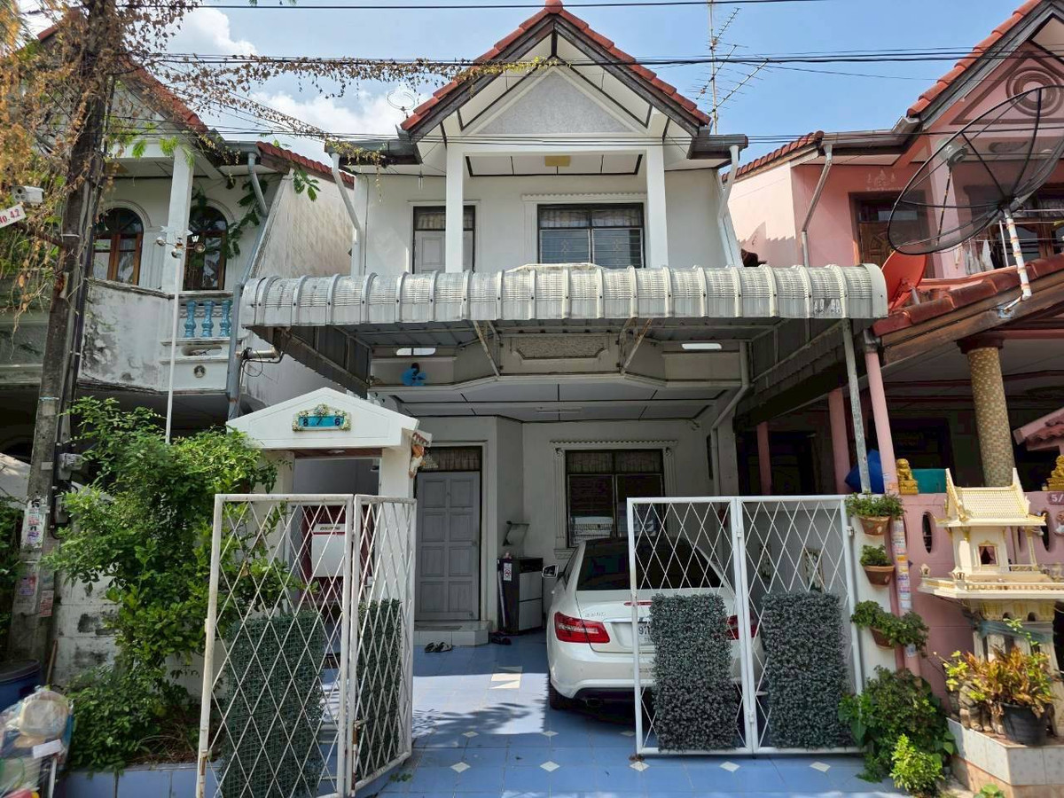 ขายทาวน์โฮมปิ่นเกล้า จรัญสนิทวงศ์ : "หาบ้านราชพฤกษ์งบไม่ถึง 3 ล. ได้พื้นที่เยอะ หลังนี้เท่านั้น!! ”