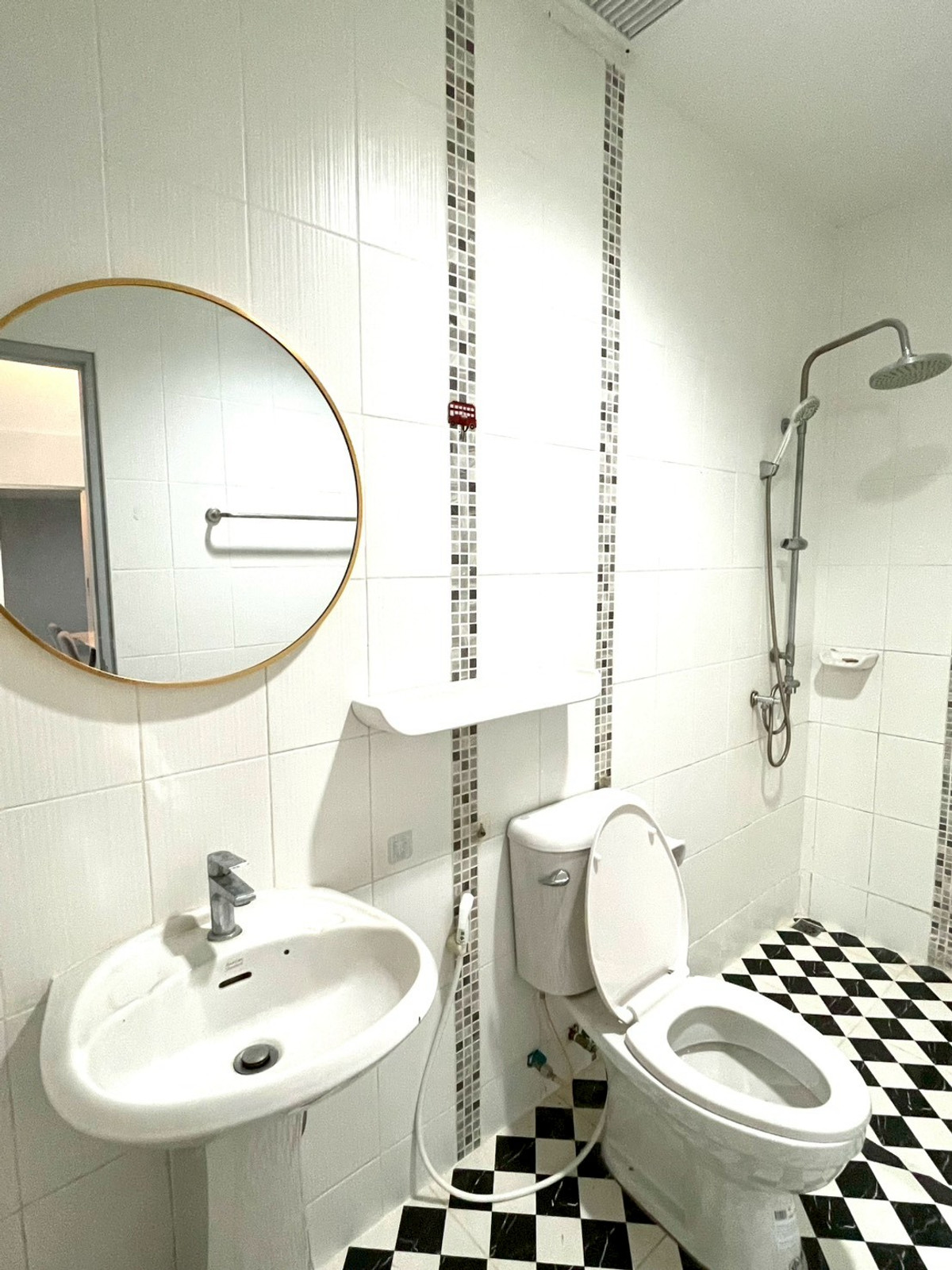 For SaleHousePattaya, Bangsaen, Chonburi : Happy Place Village / 5 Bedrooms (FOR SALE), Happy Place Village / 5 Bedrooms (FOR SALE) BEWN107