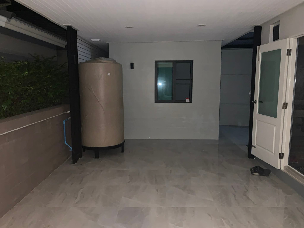 ให้เช่าบ้านปทุมธานี รังสิต ธรรมศาสตร์ : ให้เช่าบ้านเดี่ยวหรู 75 ตรว. ลัดดารมย์ ติวานนท์ ใกล้เดอะไนน์ เซ็นเตอร์ ติวานนท์