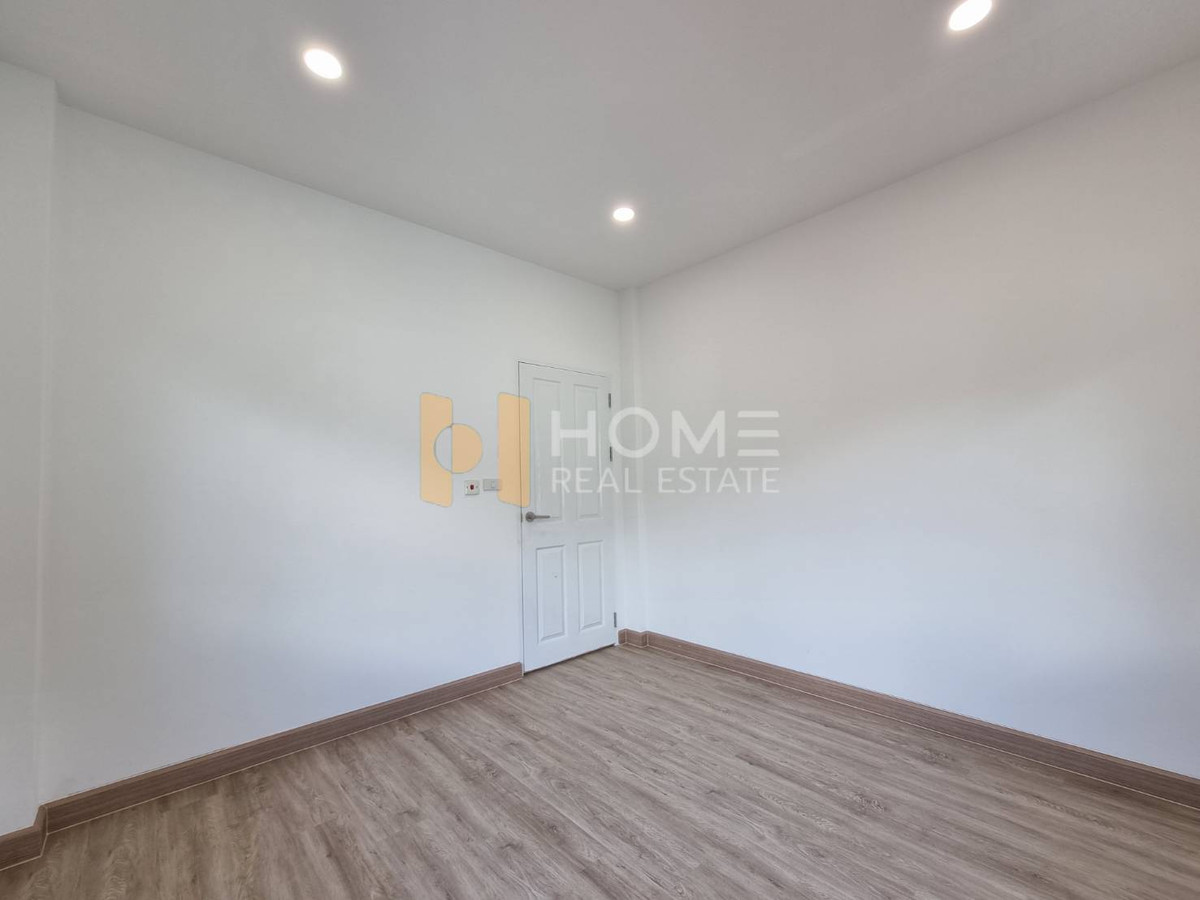 ขายบ้านพระราม 5 ราชพฤกษ์ บางกรวย : รีโนเวทใหม่ หลังมุม บ้านเลขที่สวย ✨ เพอร์เฟค เพลส รัตนาธิเบศร์ / 3 ห้องนอน (ขาย), Perfect Place Rattanathibet / 3 Bedrooms (FOR SALE) AOM074