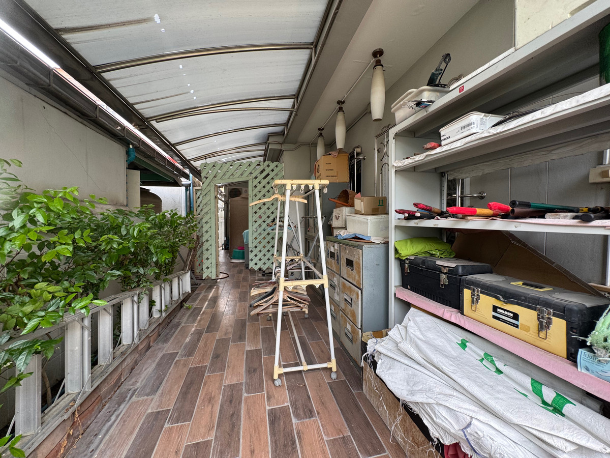 Home OfficeEakachai, Bang Bon : Massive Garden & 1st Floor Luxury Office | 5BR Detached House in Thawatphong Village BangBon5 | Luxuriously Furnished