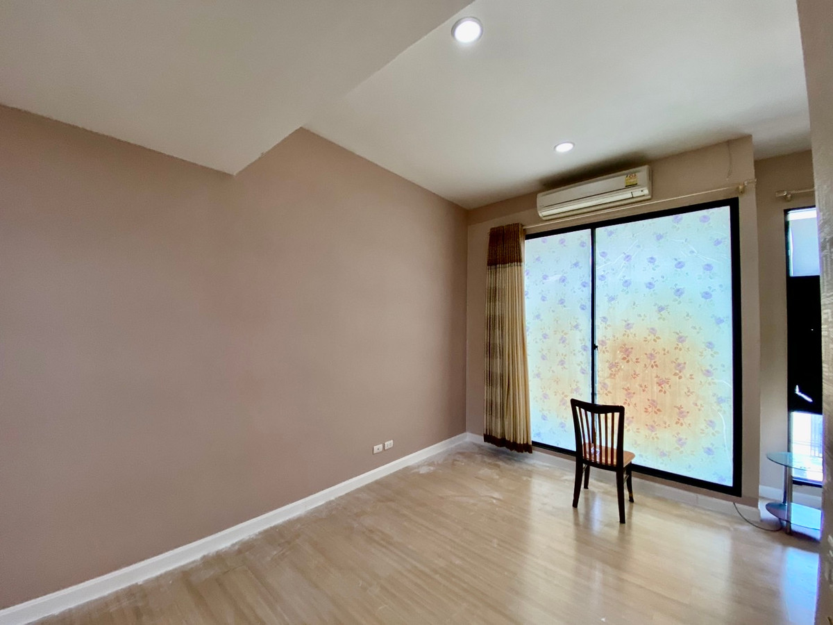 ให้เช่าทาวน์โฮมรามคำแหง หัวหมาก : ให้เช่า ทาวน์โฮม 3 ชั้น (หลังมุม) บ้านกลางเมือง พระราม 9–รามคำแหง | เฟอร์นิเจอร์ครบ พร้อมเข้าอยู่ | ทำเล Town in Town