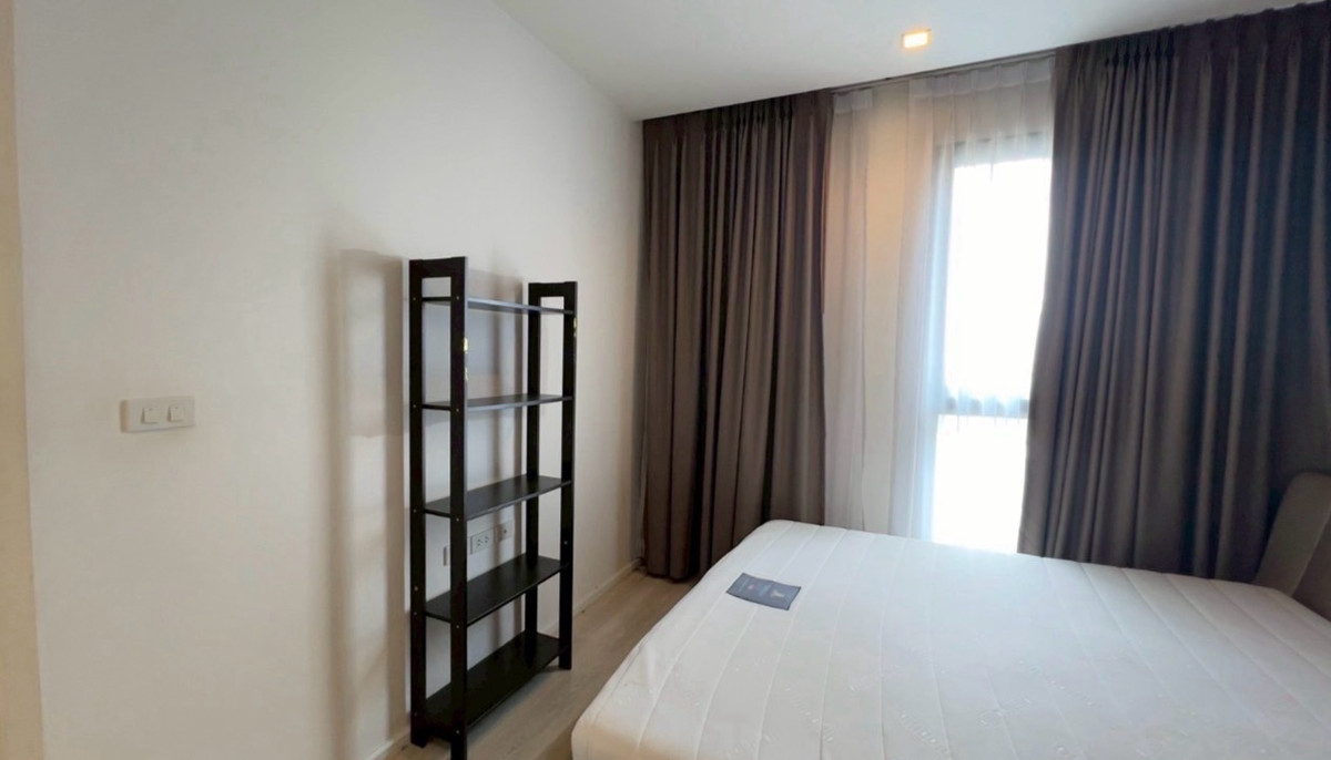 For RentCondoRatchadapisek, Huaikwang, Suttisan : 𝗕𝗶𝗴 𝗿𝗼𝗼𝗺 𝟰𝟱 𝘀𝗾𝗺. 𝗕𝗲𝘀𝘁 𝗽𝗿𝗶𝗰𝗲 𝗶𝗻 𝘁𝗵𝗲 𝗯𝘂𝗶𝗹𝗱𝗶𝗻𝗴 ✨ 𝗤𝘂𝗶𝗻𝗻 𝗥𝗮𝘁𝗰𝗵𝗮𝗱𝗮 𝟭𝟳.