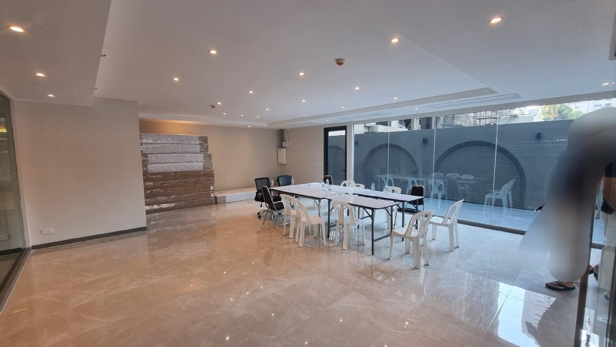 ให้เช่าร้านค้า/ตลาดนัดสุขุมวิท อโศก ทองหล่อ : พร้อมพงษ์  ให้เช่าพื้นที่ทำร้าน รับทุกธุรกิจที่ถูกกฎหมาย 70 ตารางเมตร (มีอีกหลายยูนิตในสุขุมวิทให้เลือก)