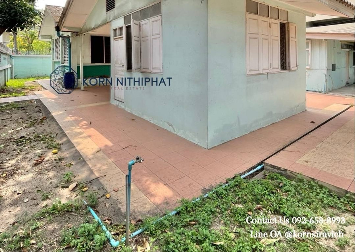 ให้เช่าร้านค้า/ตลาดนัดสุขุมวิท อโศก ทองหล่อ : บ้านเดี่ยวทำธุรกิจได้ | สุขุมวิท 39 พร้อมพงษ์ | ที่ดิน 200 ตร.วา | 曼谷黄金地段别墅出租 | 素坤逸39巷 鹏蓬 | 适合咖啡店·诊所·办公 | プロンポン高級一戸建て｜事業用可｜駐車場多数