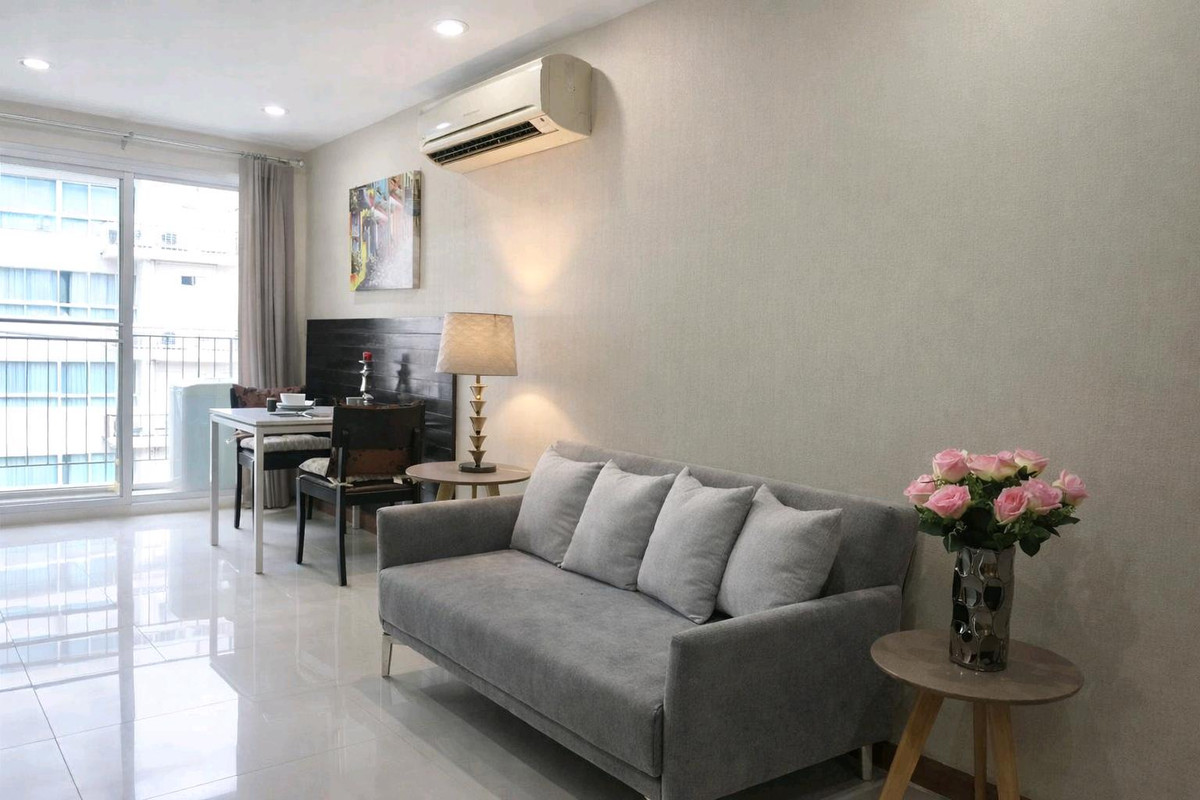 ให้เช่าคอนโดสุขุมวิท อโศก ทองหล่อ : ❤️ Rare Item ให้เช่า คอนโด เดอะโคลเวอร์ ทองหล่อ 40 aq.m.❤️