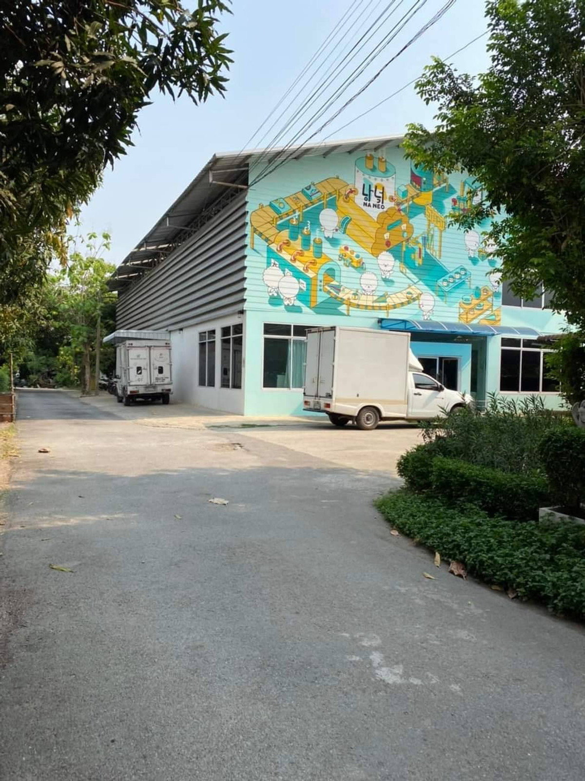 For RentWarehouseBang kae, Phetkasem : Warehouse for rent, size 450 sq m., location on Sai 4, Phutthasakhon Road, from Phutthamonthon Sai 4, only 5 km., there are 2 buildings in the same area. Now its the last one left.