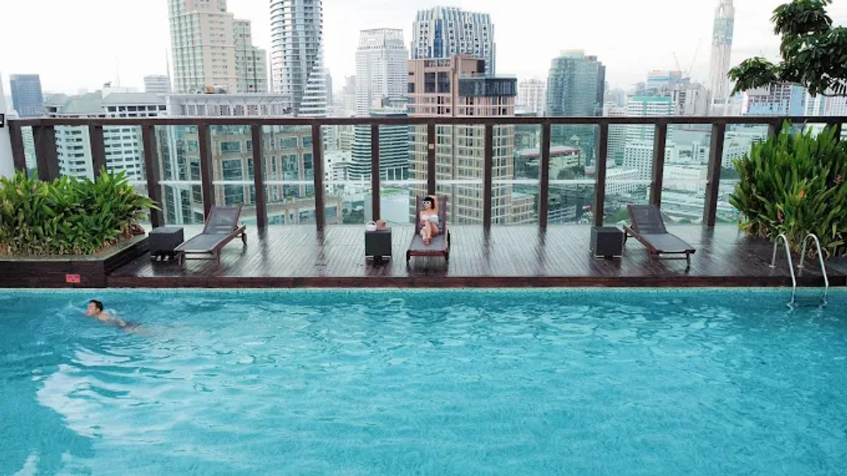 ขายคอนโดวิทยุ ชิดลม หลังสวน : ✨ Best Value 2-Bedroom in Langsuan – Only 5 MB คอนโด 2 ห้องนอนใจกลางหลังสวน เดิน BTS ได้ ในงบหายาก