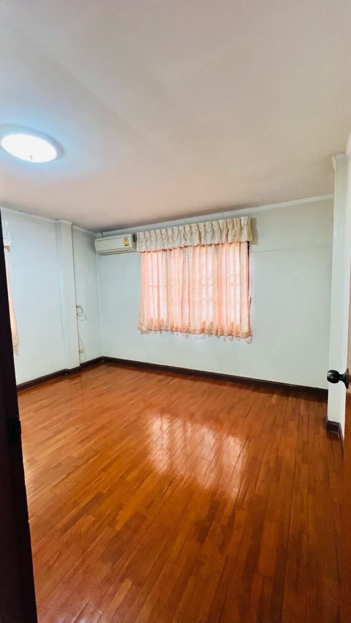 ขายบ้านนวมินทร์ รามอินทรา : 🏡 ขายบ้านเดี่ยว 2 ชั้น โครงการคุณภาพ 
ม.สัมมากร - นิมิตใหม่ (Sammakorn - Nimitmai 🔥ถูกที่สุดในโครงการ🔥