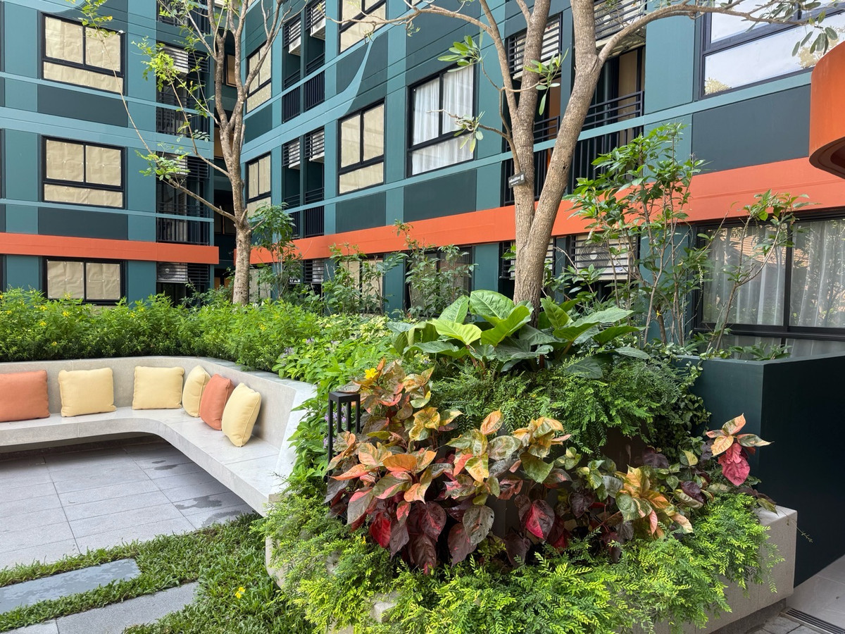 For SaleCondoBang kae, Phetkasem : 🔥 THE MUVE Bangwa Low Rise Condo near both BTS / MRT Bang Wa 650 meters.
1 Bed 24sq.m. Start 1.89 MB.
☎️Phat 064-642-8664
☎️Nui 094-624-2014