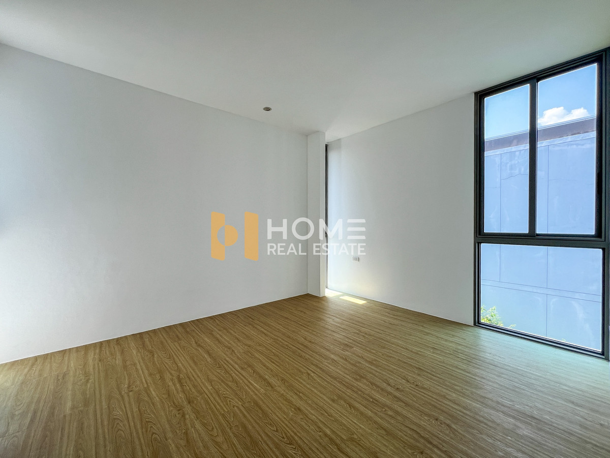 ขายทาวน์โฮมมีนบุรี-ร่มเกล้า : ทาวน์โฮมดีไซน์โมเดิร์น หลังมุม ใกล้ Ascot 🔥 เทพา รามคำแหง 118 / 3 ห้องนอน (ขาย), Dhepa Ramkhamhaeng 118 / 3 Bedrooms (FOR SALE) BZD147