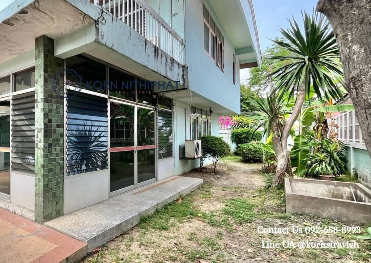 ให้เช่าร้านค้า/ตลาดนัดสุขุมวิท อโศก ทองหล่อ : บ้านเดี่ยวทำธุรกิจได้ | สุขุมวิท 39 พร้อมพงษ์ | ที่ดิน 200 ตร.วา | 曼谷黄金地段别墅出租 | 素坤逸39巷 鹏蓬 | 适合咖啡店·诊所·办公 | プロンポン高級一戸建て｜事業用可｜駐車場多数