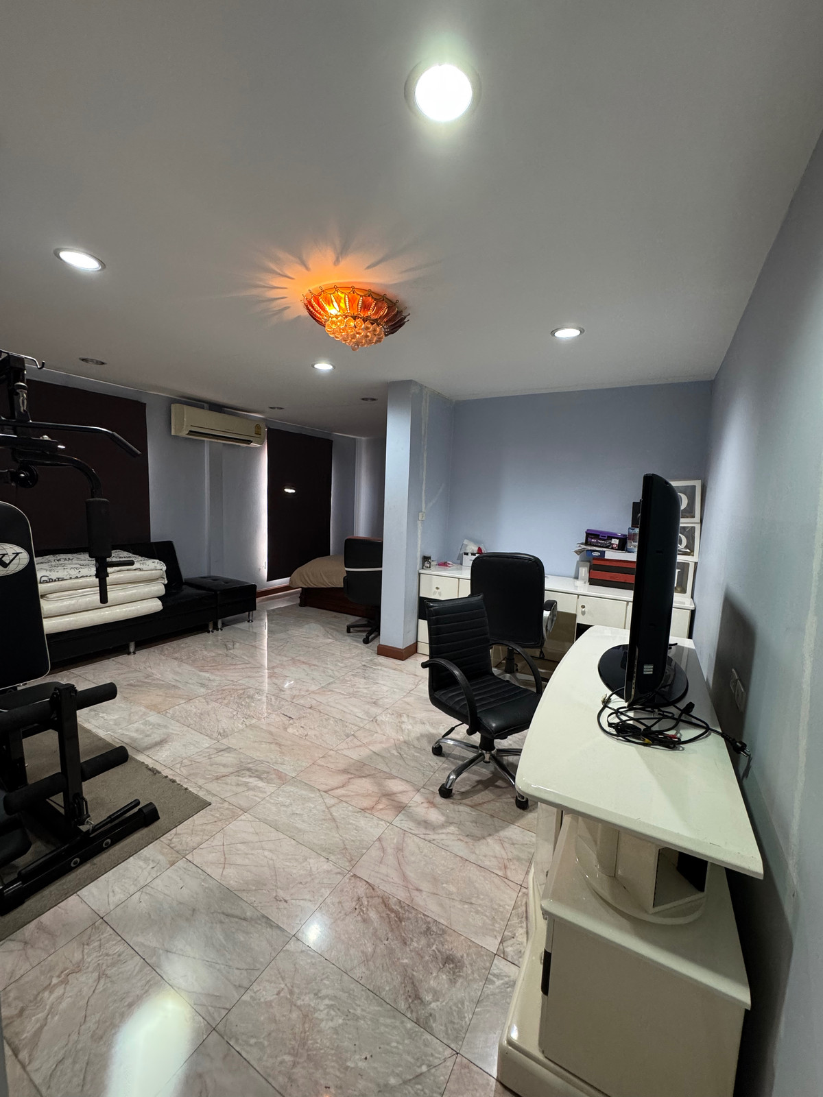 Home OfficeEakachai, Bang Bon : Massive Garden & 1st Floor Luxury Office | 5BR Detached House in Thawatphong Village BangBon5 | Luxuriously Furnished