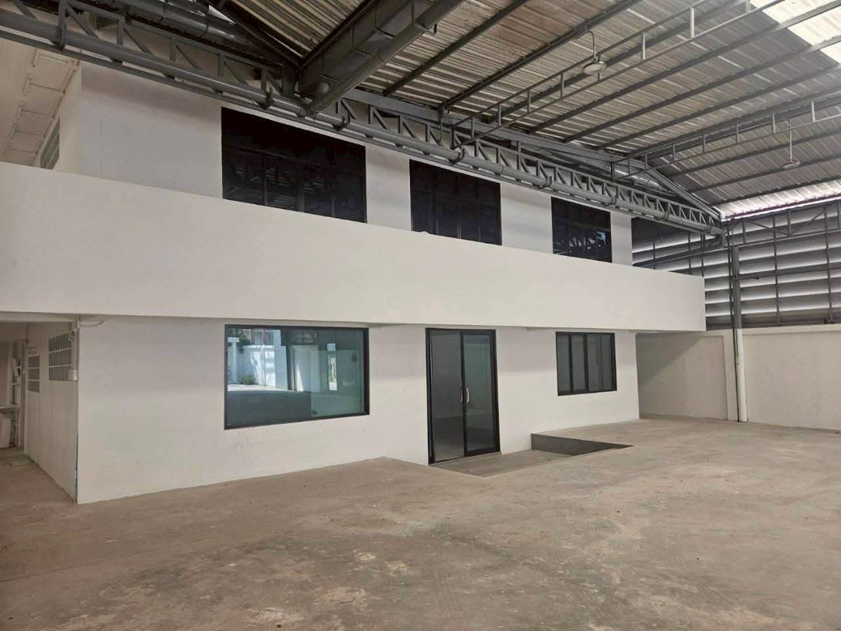 For RentFactoryBang kae, Phetkasem : Warehouse for rent, total area approximately 1,700 sq m, Phutthamonthon Sai 4 location.  purple space