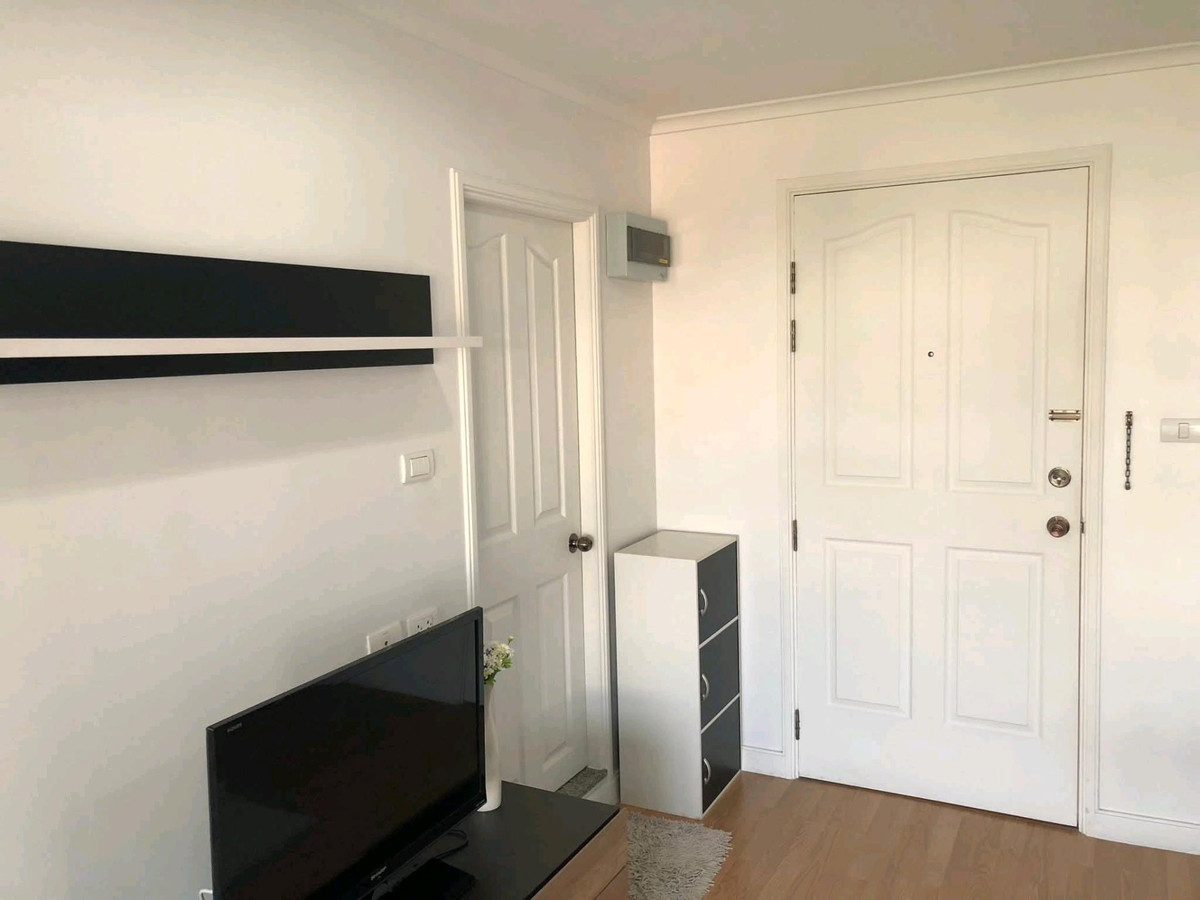 For RentCondoRamkhamhaeng, Hua Mak : ✨ Beautiful room, good location, good price, close to the BTS, only 800 meters ✨ Available, ready to move in on April 1, 2026.
