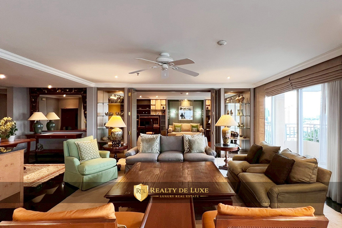 For RentCondoSathorn, Narathiwat : 𝐅𝐨𝐫 𝐑𝐞𝐧𝐭 𝐒𝐚𝐭𝐡𝐨𝐫𝐧 𝐏𝐚𝐫𝐤 𝐏𝐥𝐚𝐜𝐞, 𝐬𝐩𝐚𝐜𝐢𝐨𝐮𝐬 𝐫𝐨𝐨𝐦, 𝐧𝐞𝐚𝐫 𝐌𝐑𝐓 𝐋𝐮𝐦𝐩𝐢𝐧𝐢