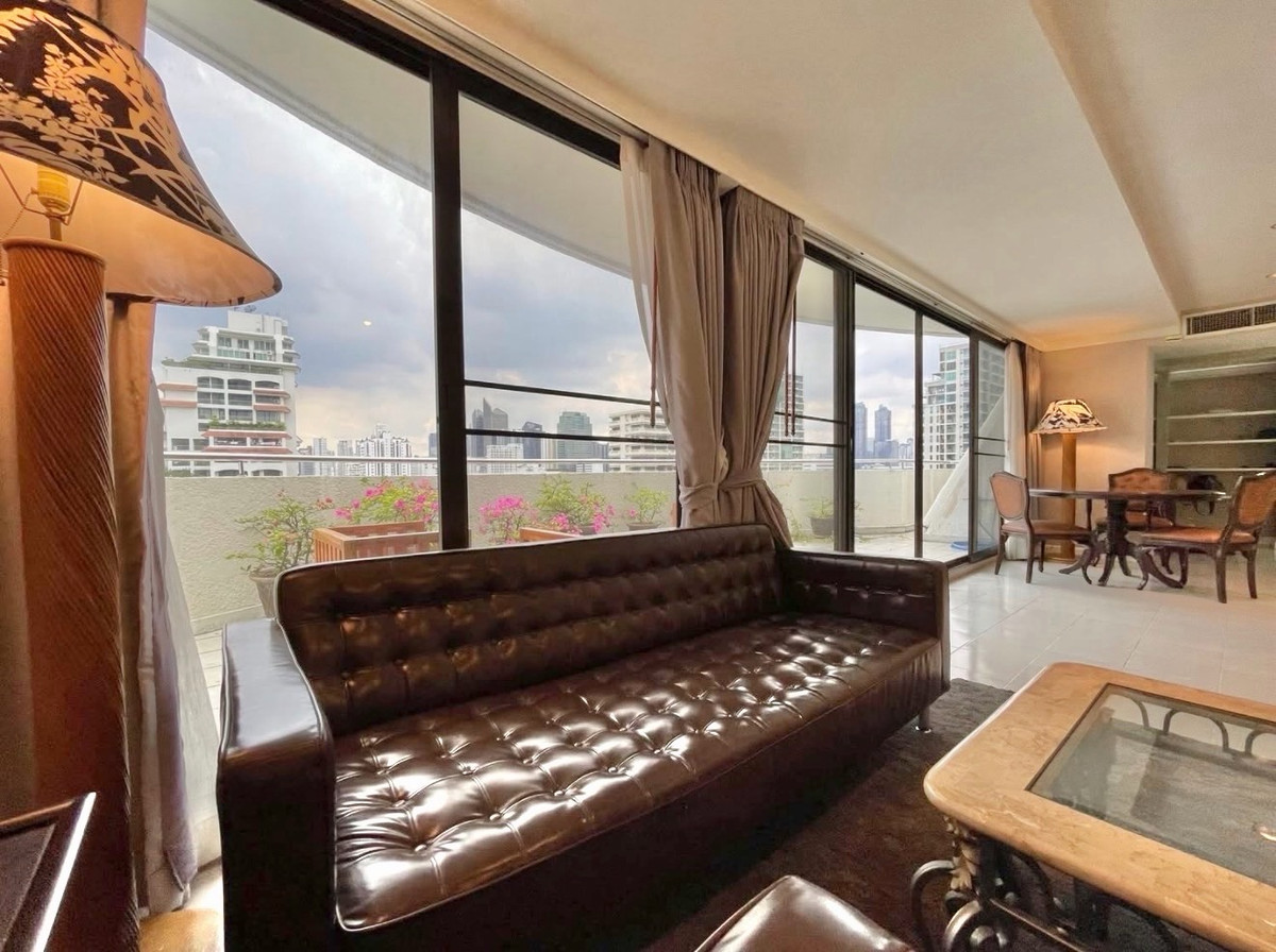 คอนโดสุขุมวิท อโศก ทองหล่อ : คอนโดลงทุน สุขุมวิท 39 ใกล้ BTS พร้อมพงษ์ ปล่อยเช่า 60,000 บาทต่อเดือน กลุ่มผู้เช่าต่างชาติชัด ใกล้ EmQuartier และ Fuji Supermarket