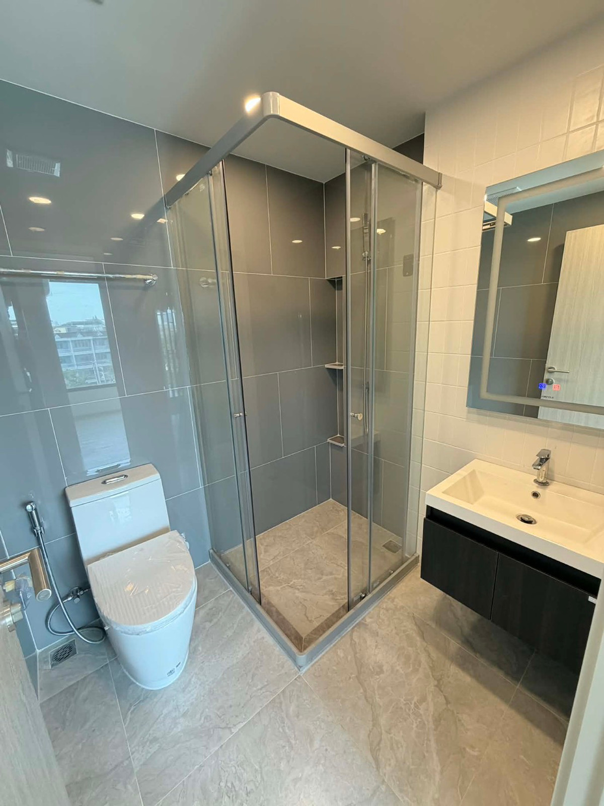 For RentCondoOnnut, Udomsuk : For rent ESQUE Sukhumvit 101/1 (ESQUE SUKHUMVIT 101/1)