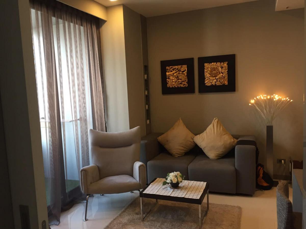 For RentCondoSilom, Saladaeng, Bangrak : In the heart of Silom! M Silom condo, 1 bedroom, 47 sqm, fully equipped with amenitiesRent for only 38,000 THB/month, close to BTS Chong Nonsi and many important places!
