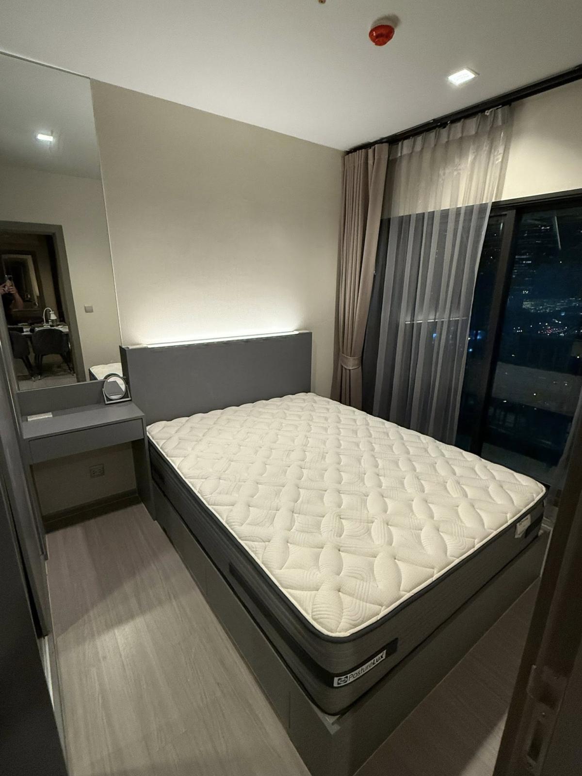 ให้เช่าคอนโดพระราม 9 เพชรบุรีตัดใหม่ RCA : KL05242 - Life Asoke - Rama 9 :  ไลฟ์ อโศก - พระราม 9 : Life Asoke - Rama 9 :  ไลฟ์ อโศก - พระราม 9 -