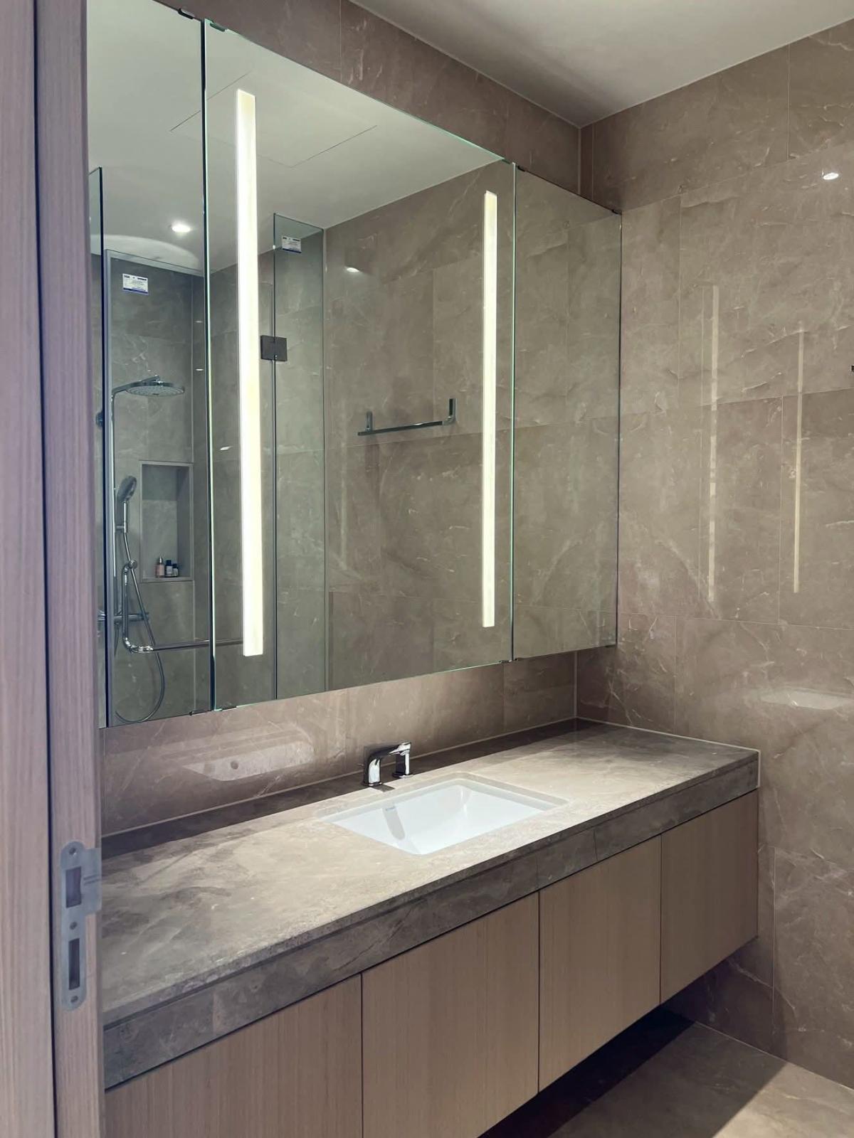 For RentCondoWongwianyai, Charoennakor : MN04316 - Magnolias Waterfront Residences (Icon Siam) :  แมกโนเลียส์ วอเตอร์ฟรอนท์ เรสซิเดนซ์ (ไอคอนสยาม) : Magnolias Waterfront Residences (Icon Siam) :  แมกโนเลียส์ วอเตอร์ฟรอนท์ เรสซิเดนซ์ (ไอคอนสยาม) -